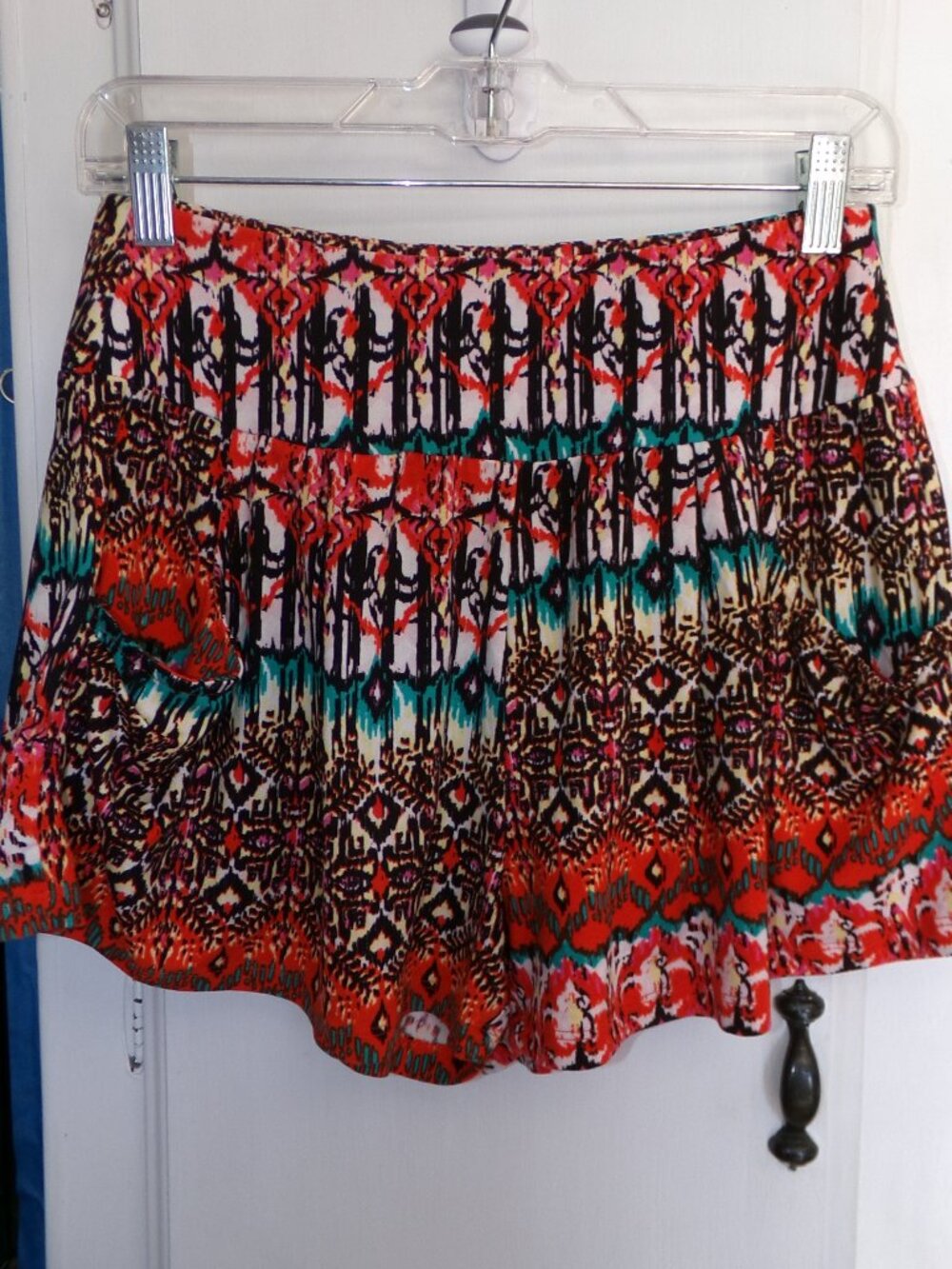 Eye Candy Wide Leg Tribal Print Shorts Sz M
